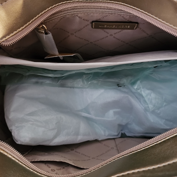 Michael Kors Jet Set Chain Logo LG Shoulder Tote Bag Gold - Picture 5 of 8